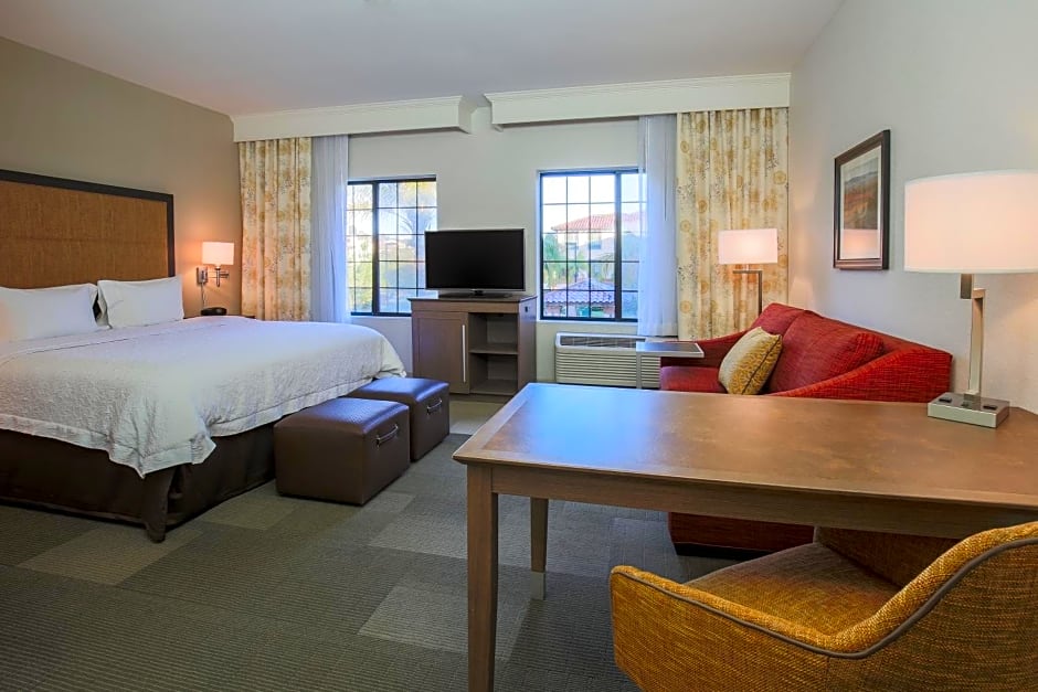 Hampton Inn & Suites Camarillo