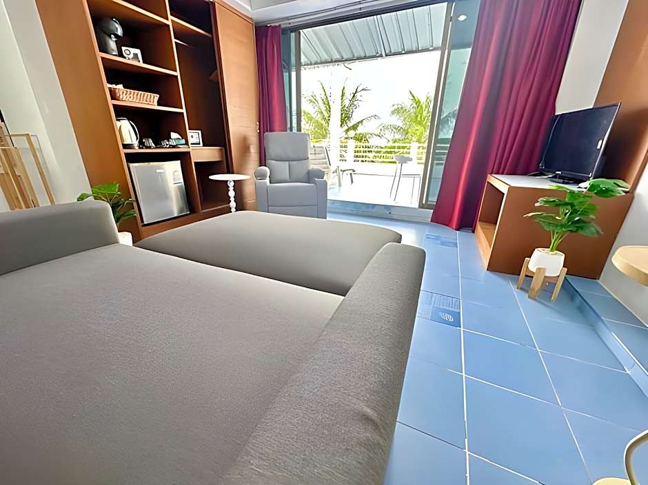 Photo 1 of 18 of Premier, Sea View