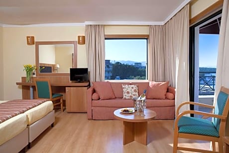 SUPERIOR MOUNTAIN VIEW