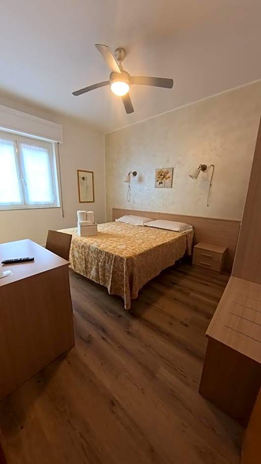 Hotel Costa Azzurra -Free Parking - Easy Stay -Spotorno
