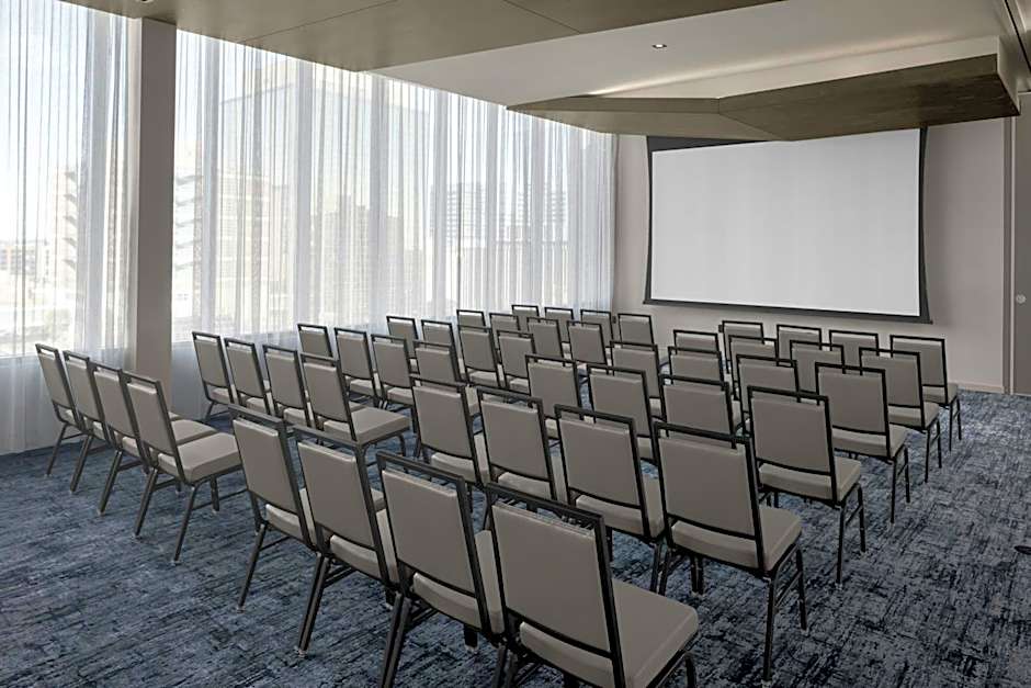 AC Hotel by Marriott St. Louis Clayton