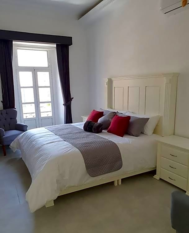 HOTEL ESTANCIA REAL