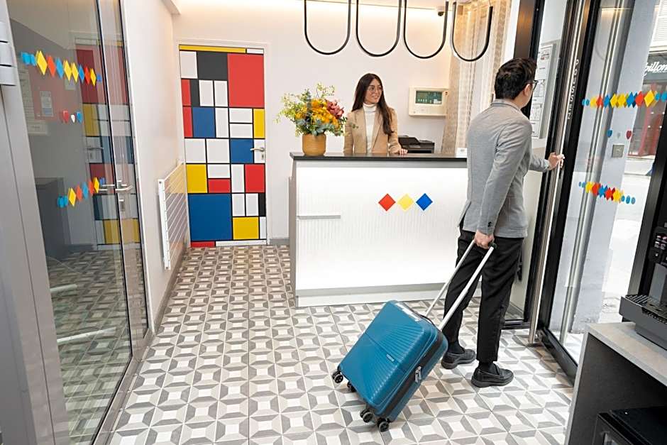 Hotel Du Mont Dore Batignolles