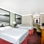 Upper Lake Inn & Suites