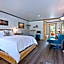 Lake Village Lodge