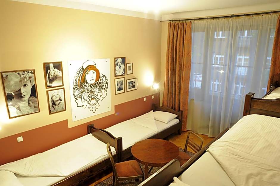 Hostel Deco