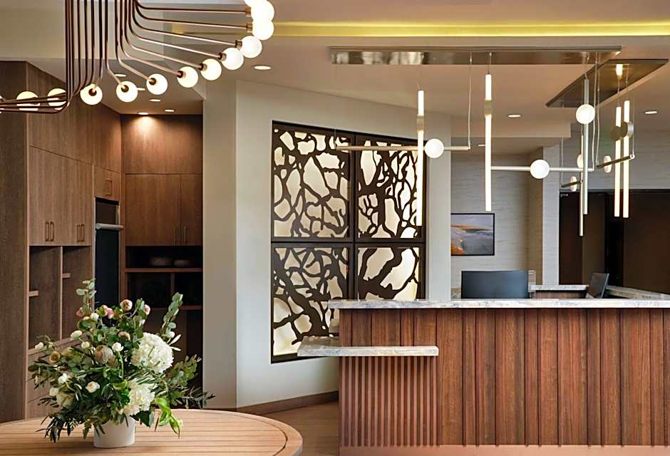 Hotel Centro Sonoma Wine Country, Tapestry Collection Hilton