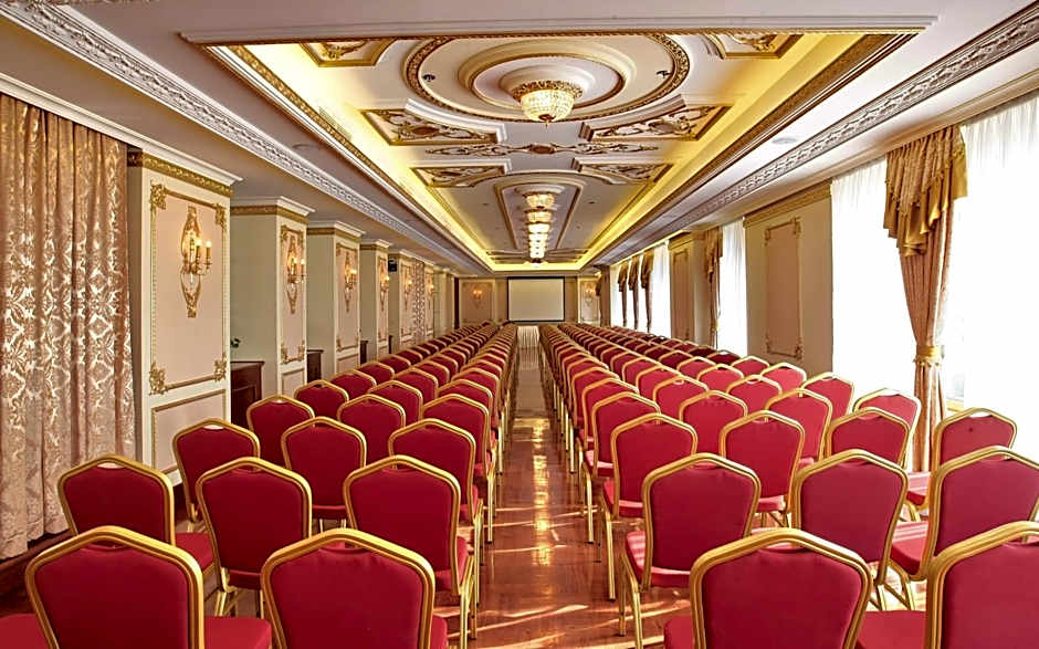 Hotel Moskva