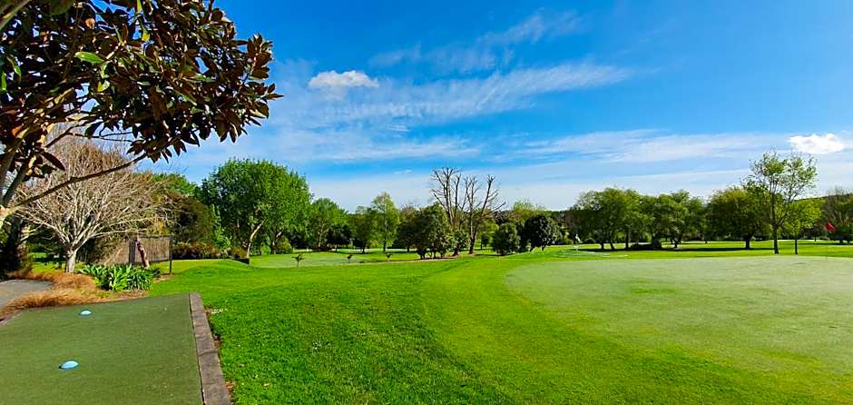 Maxwell's Golf Retreat