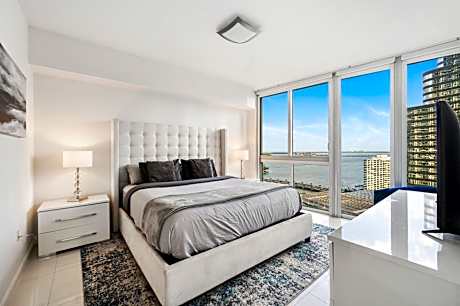 Two-Bedroom Deluxe Apartment with Ocean View