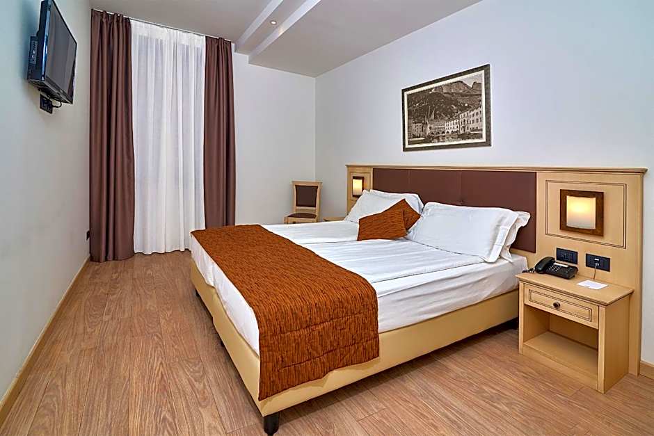 Hotel Europa - Skypool & Panorama