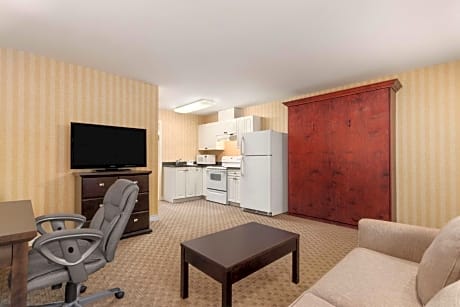 Queen  Suite, Non-Smoking