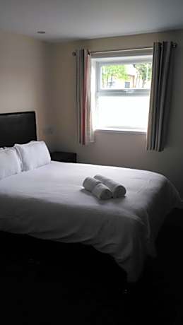 Family Room with External Bathroom