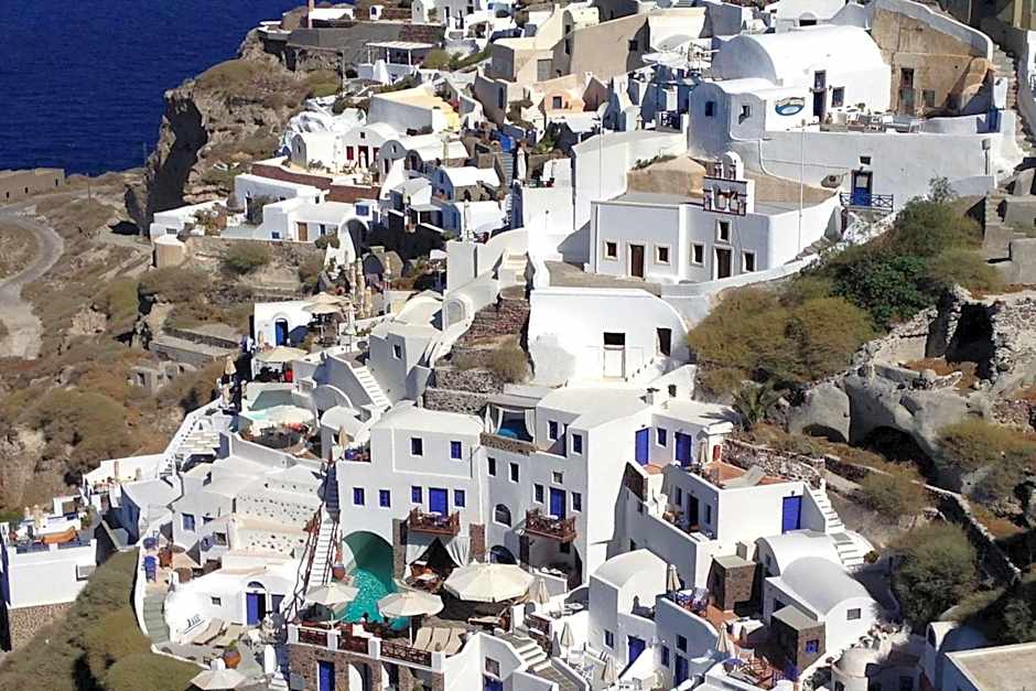 Superb Naxos Apartment Triple Studio Semi-Basement Private Balcony