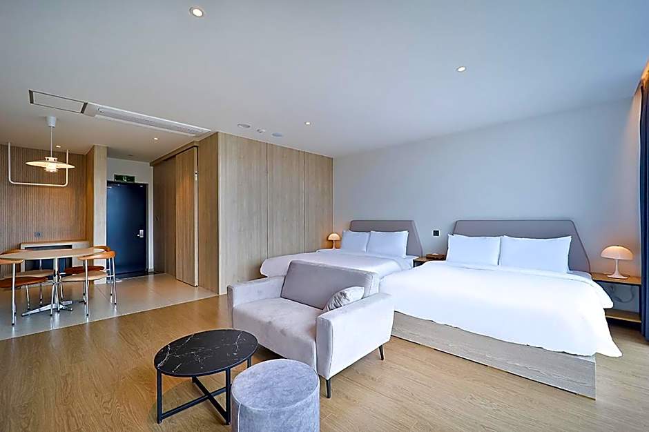 Browndot Signature Hotel