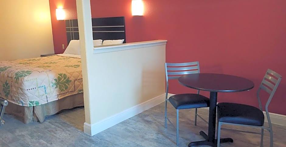 Oxford Inn and Suites Nasa