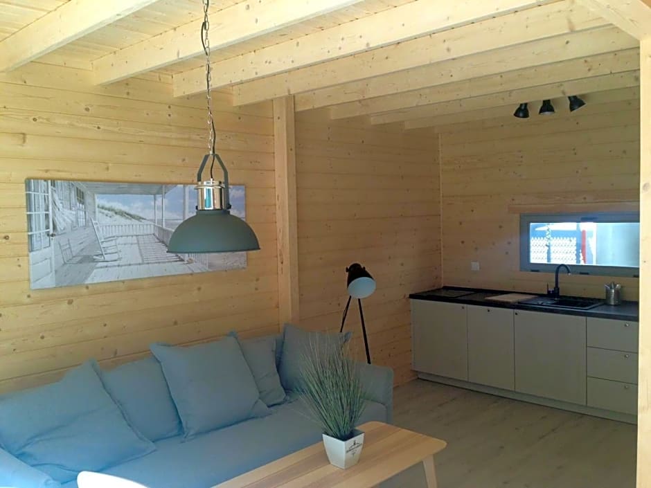 Domki Mi¿dzy Sosnami