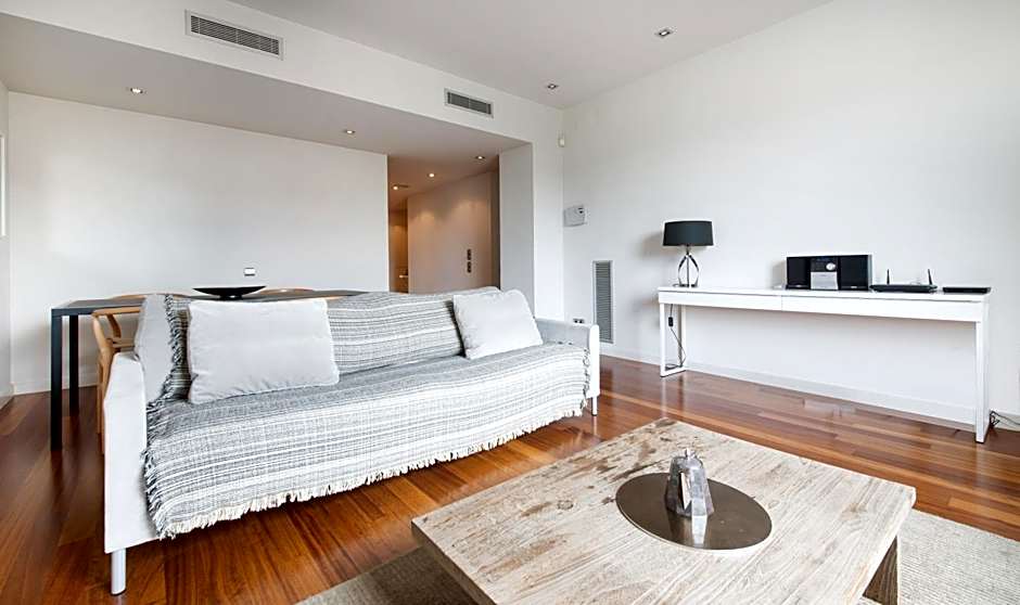 You Stylish City Center Apartments
