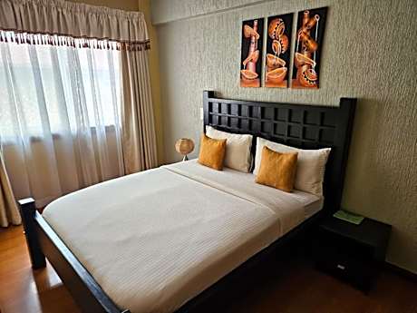 ONE BEDROOM APARTMENT WITH FAN