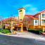 La Quinta Inn & Suites by Wyndham Raleigh Durham International Airport