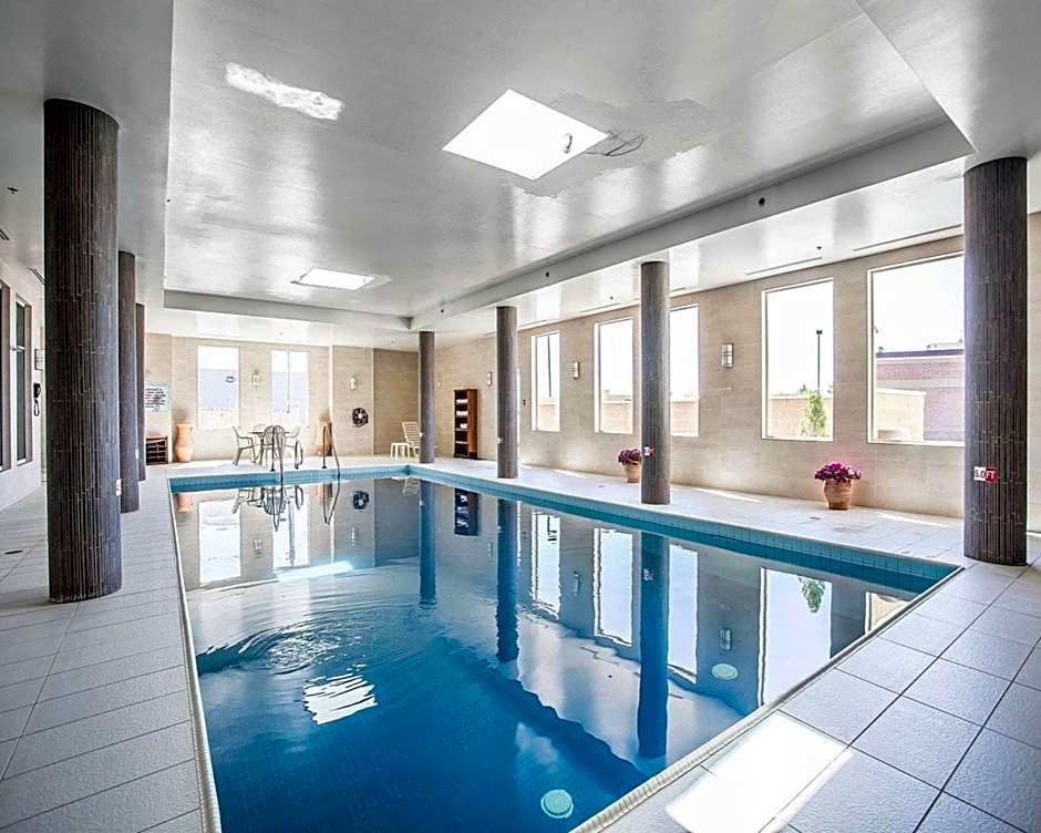 Comfort Hotel Bayer's Lake