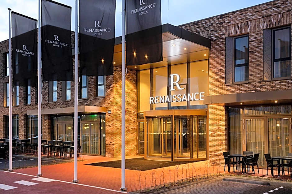 Renaissance by Marriott Amsterdam Schiphol Airport Hotel
