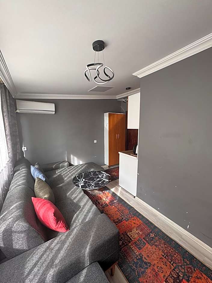 Gür Royal Suit Aparts