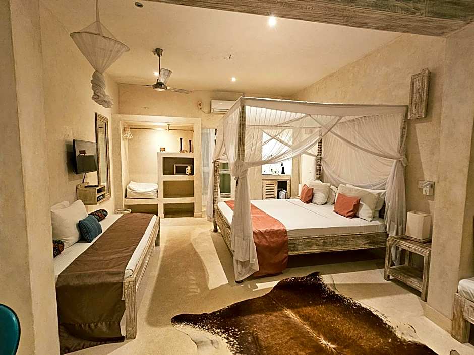 The Villa Luxury Suites Hotel