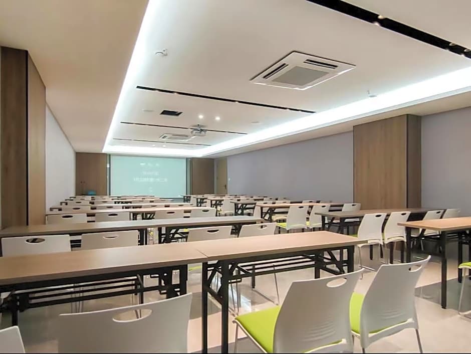 Suzhou Jinji Lake Expo Center Suisse Place Apartment Hotel