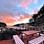 Guesthouse All you need - All rooms have an ocean view!