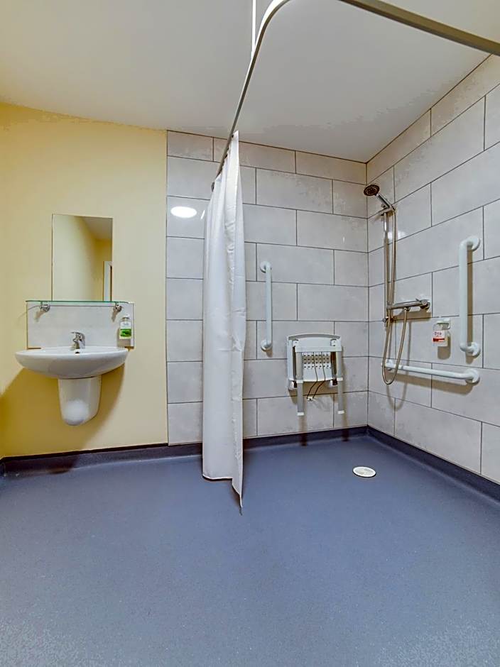 Standing Stones Lodge