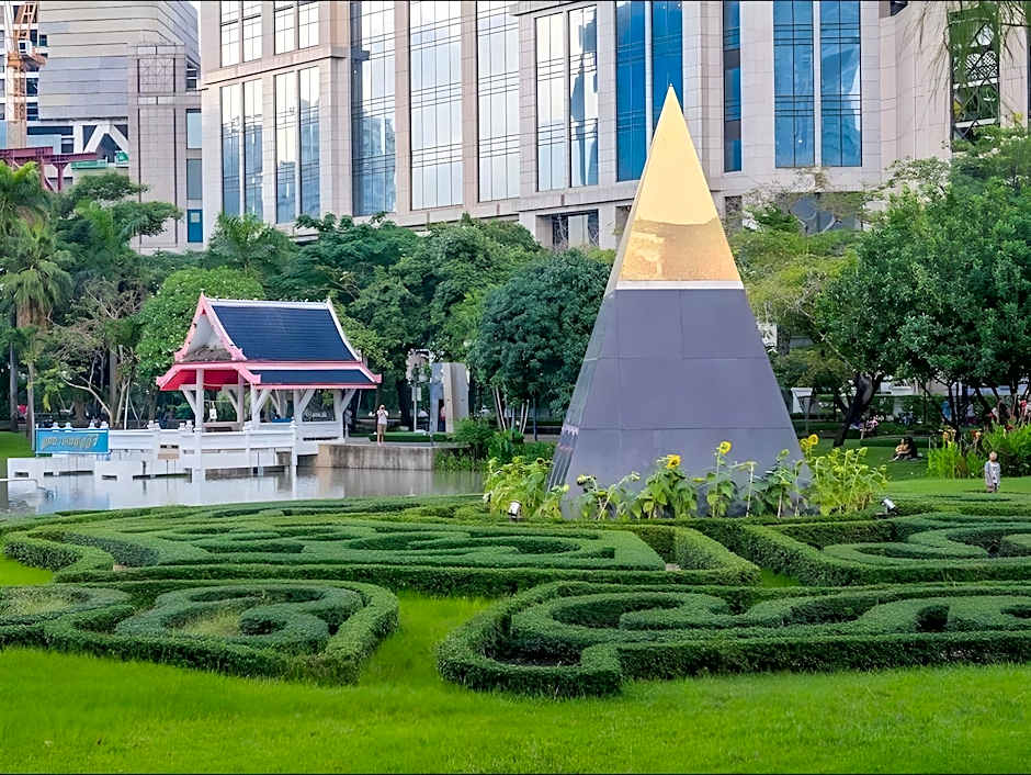 41 Suite Bangkok Hotel