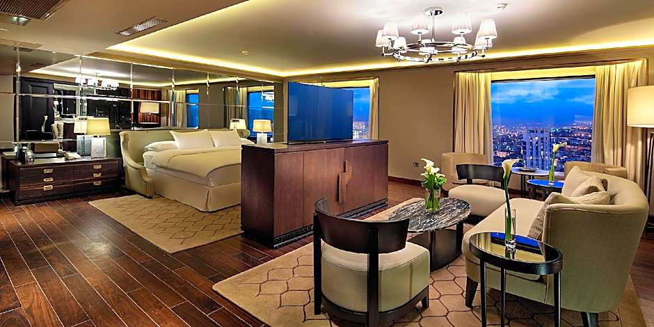 Photo 1 of 18 of Presidential Suite