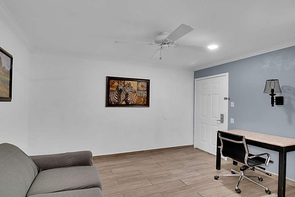 Three Rivers Executive Inn & Suites By OYO