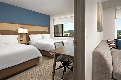 2 Bedroom Suite, Bedroom 1: 1 King, Bedroom 2: 2 Queen, Sofa bed