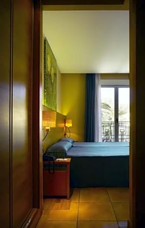 Superior Twin Room with Spa Access