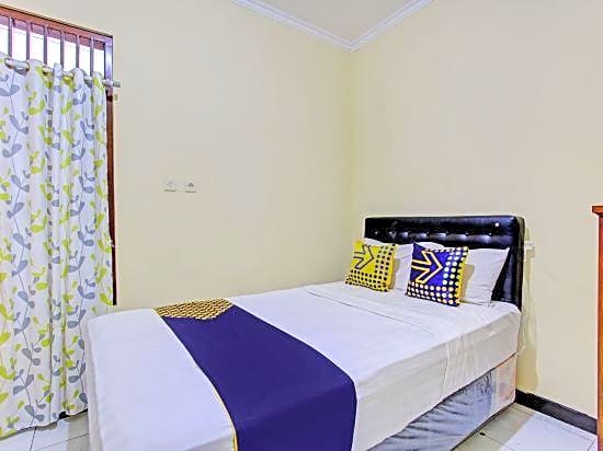 OYO Life 93010 Omah Bareng Syariah Sambisari