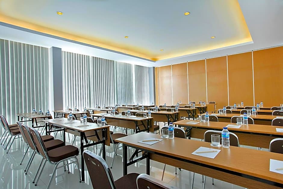 Amaris Hotel Embong Malang - Surabaya