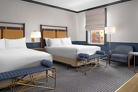 Premium Queen Room with City View - High Floor