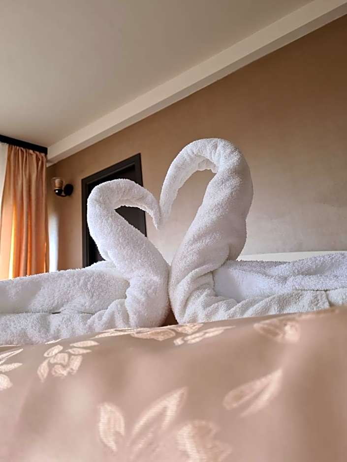 HOTEL CARMINA