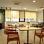 V Center Hotel