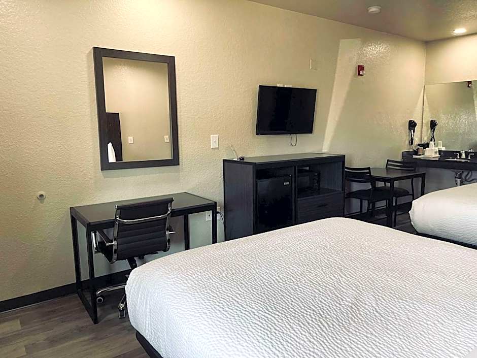 Days Inn by Wyndham Dickinson TX