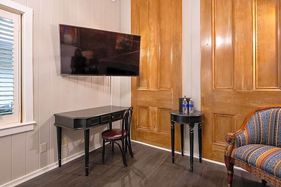French Quarter Suites Hotel