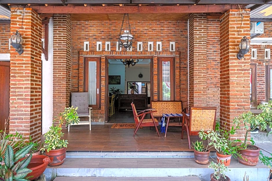 RedDoorz Syariah @ Ndalem Pusponyidro Klaten