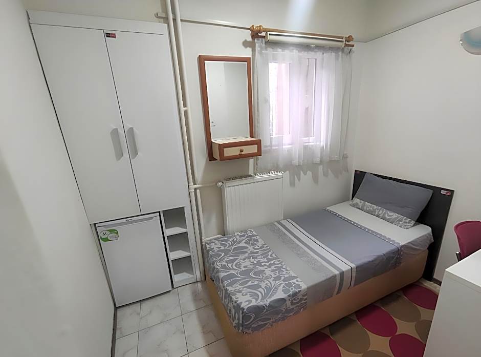 Hostelida