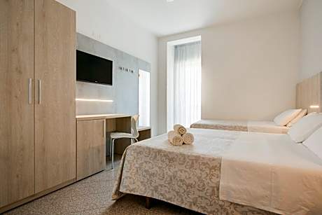 Quadruple Room with Sea View