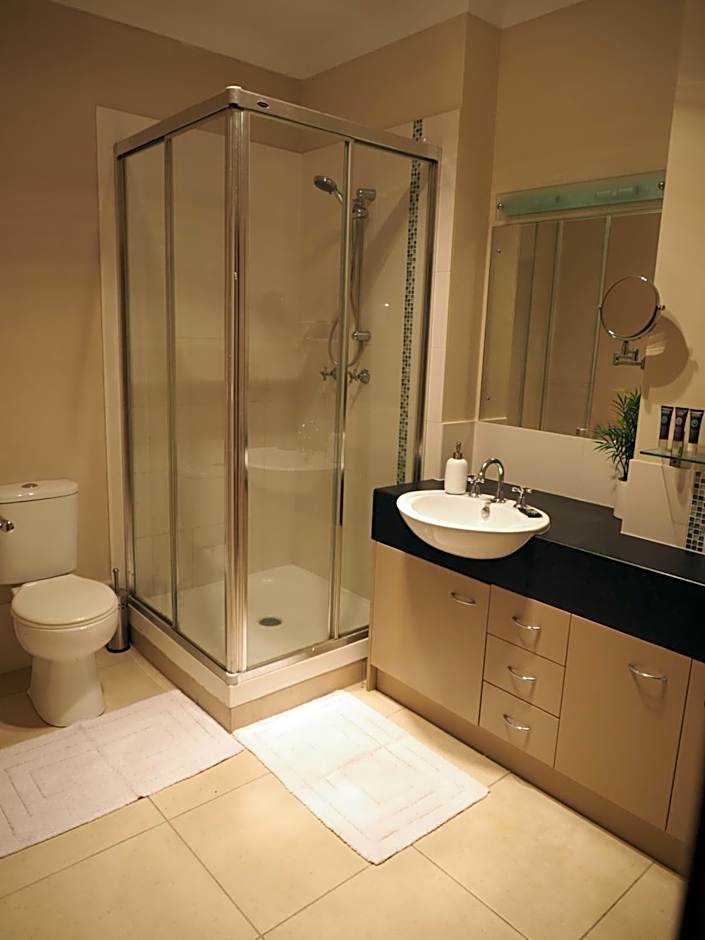 Accommodation on Westlake Mount Ommaney