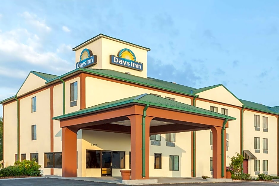 Days Inn by Wyndham LaPlace- New Orleans