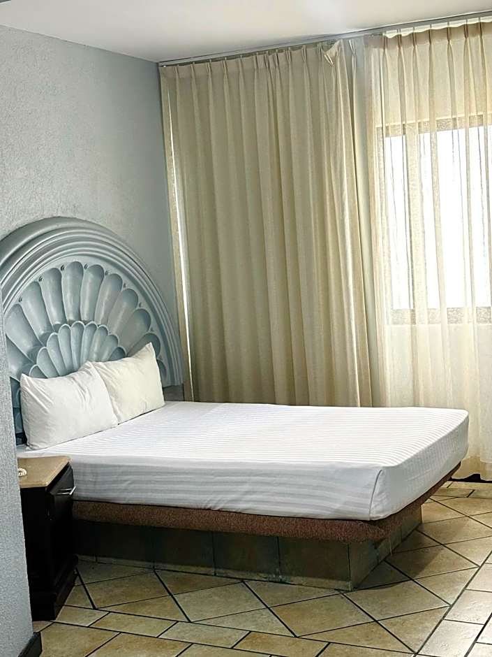 Hotel Playa Marina