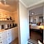 Dolphin Circle Bed and Breakfast